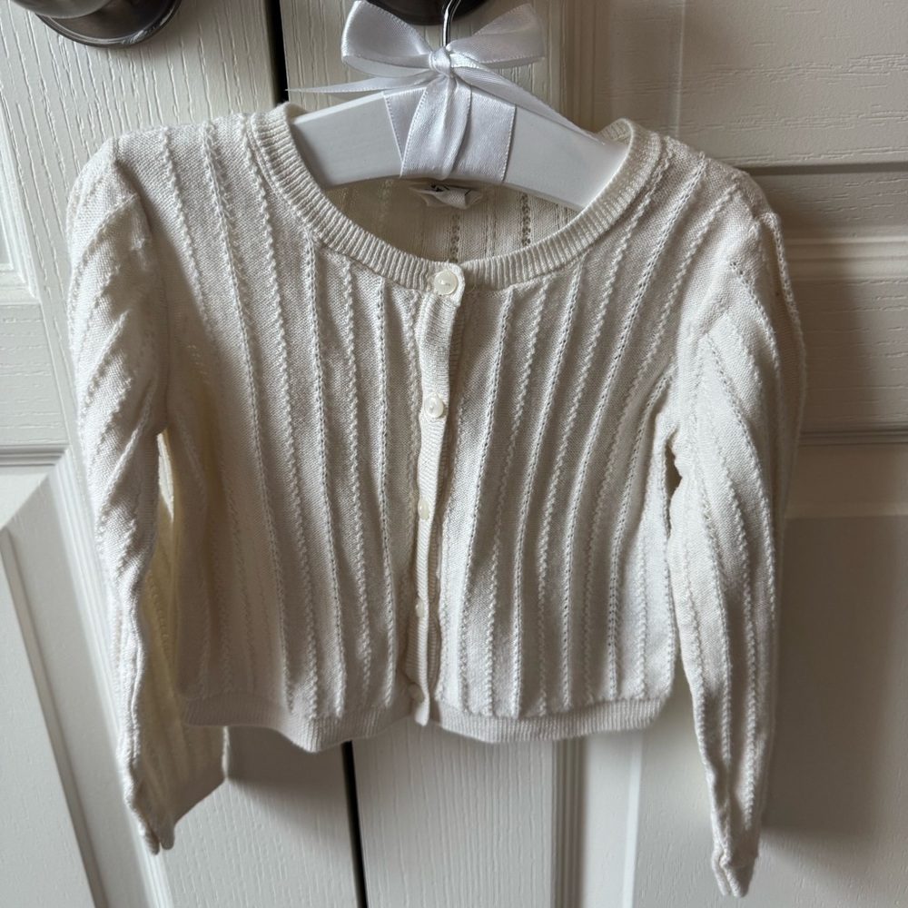 Baby Gap Off-White Knit Cardigan for Kids- Size 3T